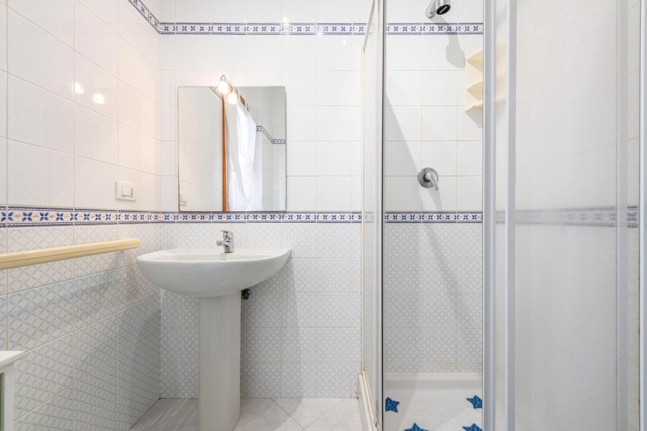 Apartment Bilocale Con Piscina A Villasimius