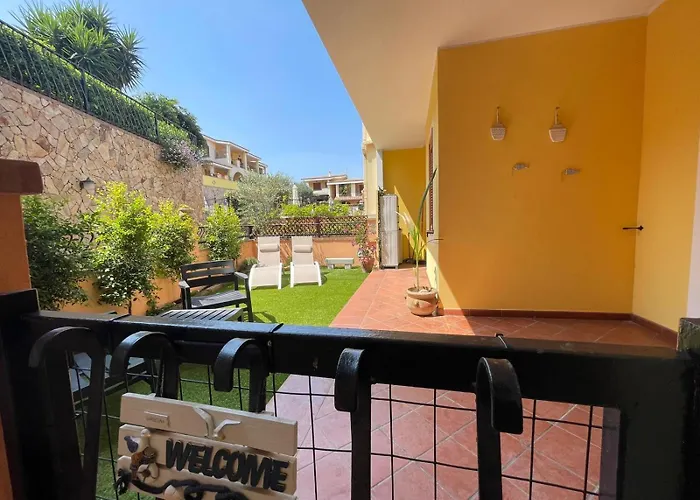 Bilocale Con Piscina A Villasimius