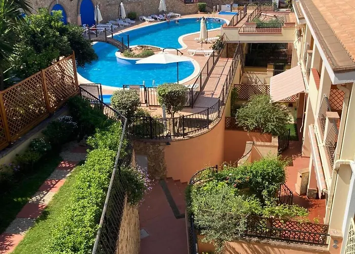 Bilocale Con Piscina A Villasimius