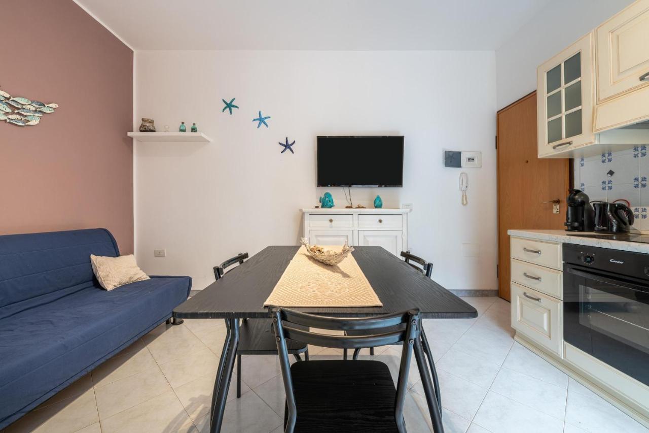 Bilocale Con Piscina A Apartment *