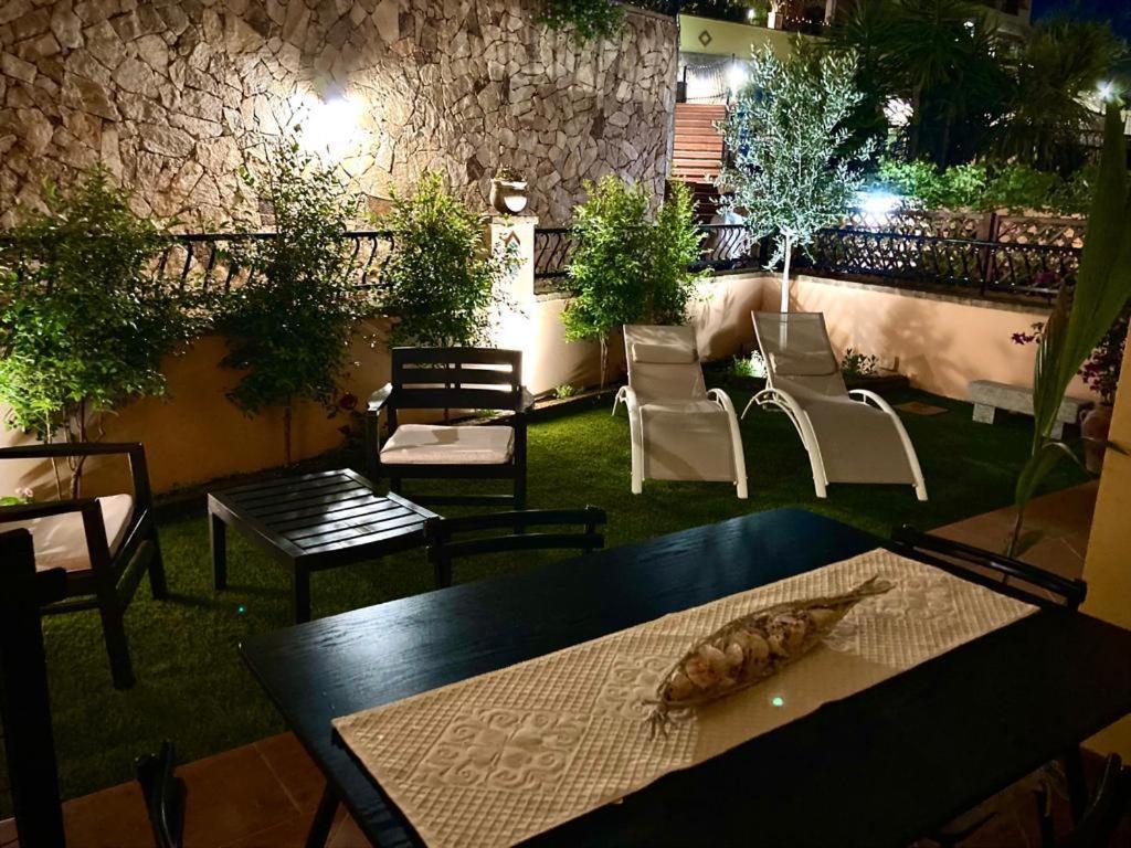 Bilocale Con Piscina A Apartment *